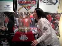 Di at Phillies 101 Clinic